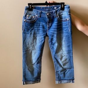 Miss Me Mid-rise Cuffed-Capri Jeans
